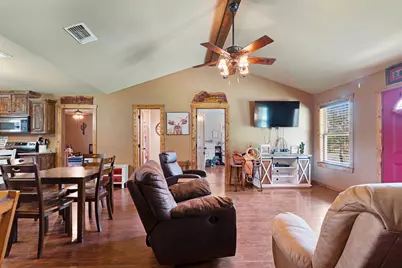 285 5th Street NE, Bogata, TX 75417 - Photo 6