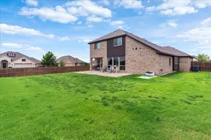 2000 Maplewood Dr, Glenn Heights, TX 75154 - Photo 28