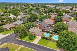 525 Springhill Dr, Hurst, TX 76054 - Photo 36