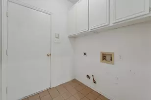 525 Springhill Dr, Hurst, TX 76054 - Photo 26