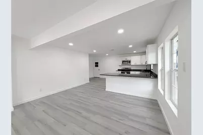 1322 3rd St, Graham, TX 76450 - Photo 2