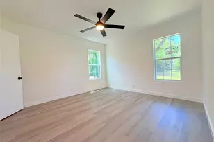 1322 3rd St, Graham, TX 76450 - Photo 24