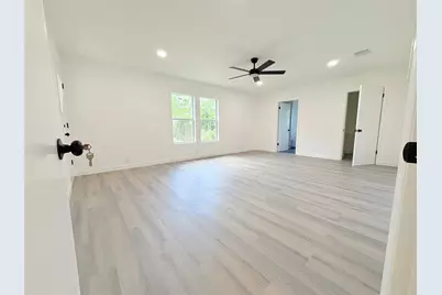 1322 3rd St, Graham, TX 76450 - Photo 14