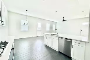 1936 Bethlehem St, Irving, TX 75061 - Photo 6