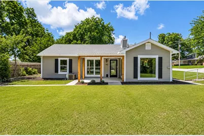 102 S Avenue Q, Clifton, TX 76634 - Photo 1
