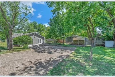 102 S Avenue Q, Clifton, TX 76634 - Photo 24