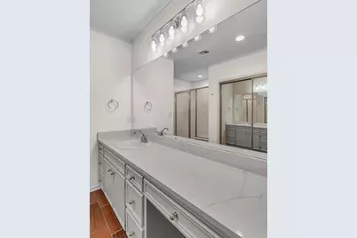 102 S Avenue Q, Clifton, TX 76634 - Photo 10