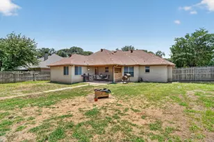 1801 Rayna Dr, Weatherford, TX 76086 - Photo 32