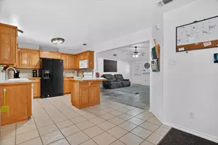 1801 Rayna Dr, Weatherford, TX 76086 - Photo 6