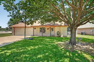 1801 Rayna Dr, Weatherford, TX 76086 - Photo 1