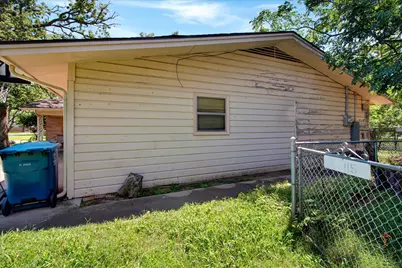 121 S Imperial Drive, Denison, TX 75020 - Photo 8