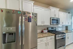 2001 Lake Pine Dr, Little Elm, TX 75068 - Photo 4