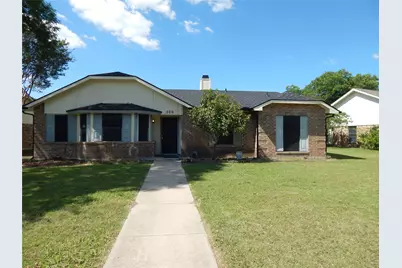 506 Redwood Drive, Grand Prairie, TX 75052 - Photo 2