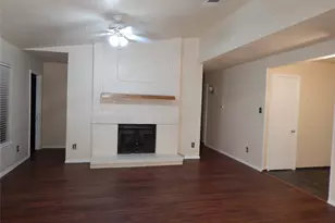 506 Redwood Dr, Grand Prairie, TX 75052 - Photo 4