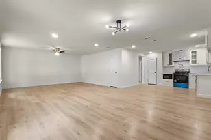 3203 Reynolds Ave, Dallas, TX 75223 - Photo 8