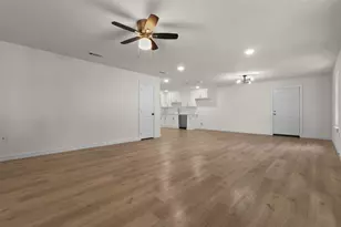 3203 Reynolds Ave, Dallas, TX 75223 - Photo 6