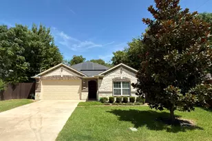 1317 Nolte Dr, Dallas, TX 75208 - Photo 1