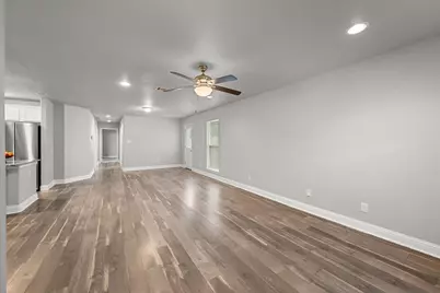 438 Sabine Avenue, Cleburne, TX 76031 - Photo 8