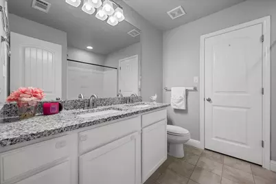 438 Sabine Avenue, Cleburne, TX 76031 - Photo 12