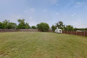 304 E County Line Rd, Royse City, TX 75189 - Photo 30