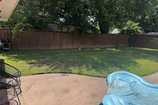 514 Lynn Dr E, Irving, TX 75062 - Photo 22