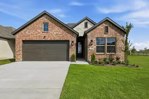 208 Ravenna Blvd, Justin, TX 76247 - Photo 2