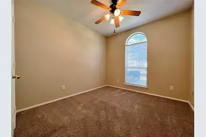 4021 Busch Gardens Drive, Fort Worth, TX 76123 - Photo 18