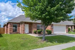 2704 Pennington Dr, Sachse, TX 75048 - Photo 2