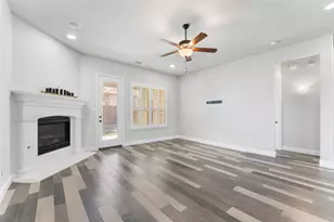 7581 Sevie Ln, Grand Prairie, TX 75054 - Photo 8