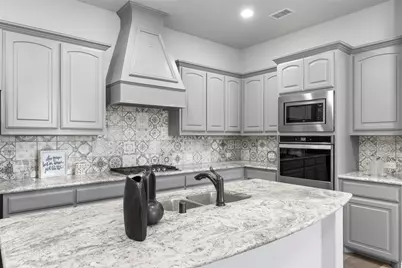 7581 Sevie Lane, Grand Prairie, TX 75054 - Photo 12