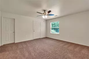 636 Crockett Dr, Cleburne, TX 76031 - Photo 18