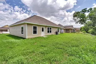 636 Crockett Dr, Cleburne, TX 76031 - Photo 22