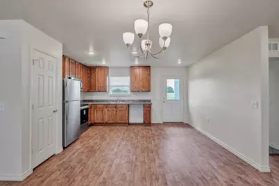 617 Crockett Drive, Cleburne, TX 76033 - Photo 14