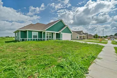 617 Crockett Drive, Cleburne, TX 76033 - Photo 6