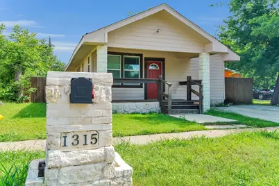 1315 E Arlington Avenue, Fort Worth, TX 76104 - Photo 2