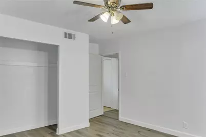 1315 E Arlington Avenue, Fort Worth, TX 76104 - Photo 32