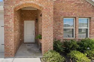 740 Soar Sky Wy, Lavon, TX 75166 - Photo 2