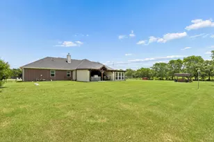 1351 Canales Trl, Farmersville, TX 75442 - Photo 24