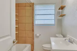 2007 E Park Row Dr, Arlington, TX 76010 - Photo 16