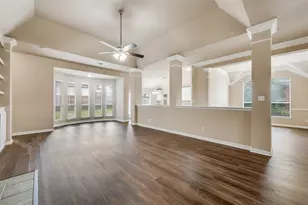 2308 Bear Run Rd, Arlington, TX 76001 - Photo 4