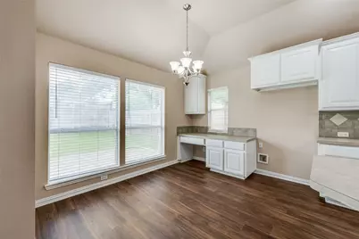 2308 Bear Run Road, Arlington, TX 76001 - Photo 6