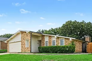 3708 Pinewood St, Bedford, TX 76021 - Photo 2