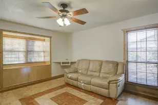1204 King Dr, Bedford, TX 76022 - Photo 4