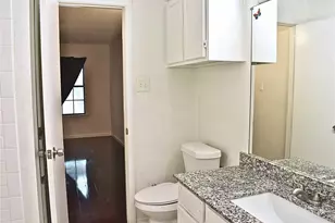 7415 Kingswood Dr, Fort Worth, TX 76133 - Photo 12