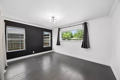 324 N Brighton Avenue, Dallas, TX 75208 - Photo 26