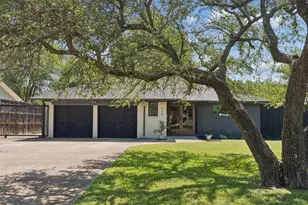 324 N Brighton Ave, Dallas, TX 75208 - Photo 1