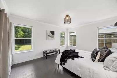 324 N Brighton Avenue, Dallas, TX 75208 - Photo 22