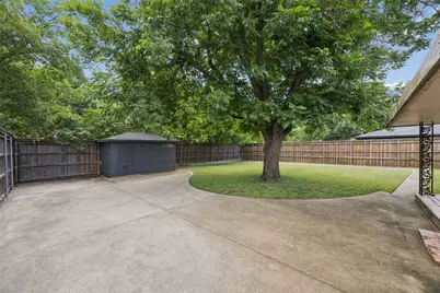 324 N Brighton Avenue, Dallas, TX 75208 - Photo 32