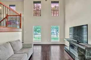 326 Baldwin St, Grand Prairie, TX 75052 - Photo 8
