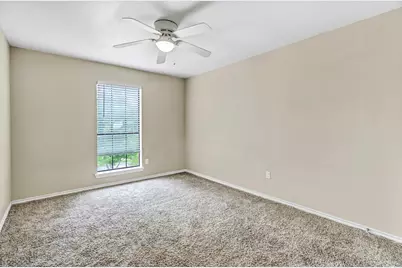 326 Baldwin Street, Grand Prairie, TX 75052 - Photo 20